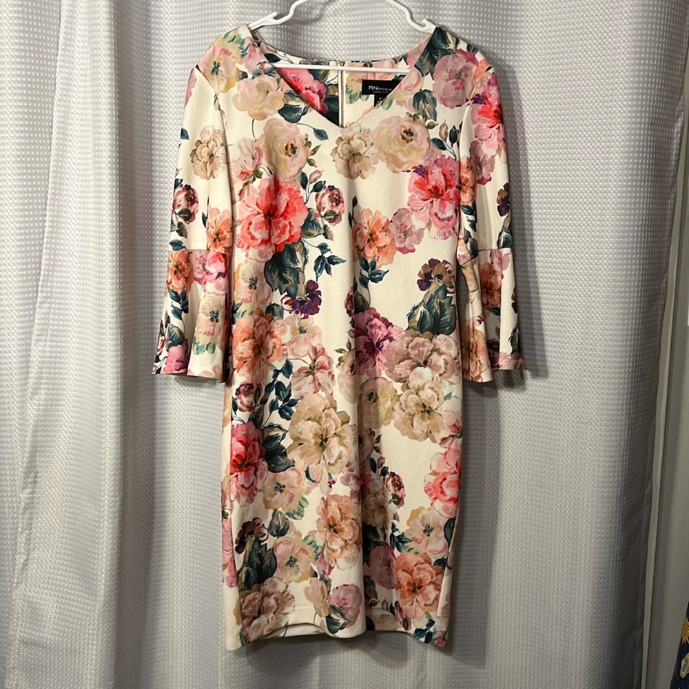 RN Studio by Ronni Nicole White & Floral print Dress with Bell sleeves Sz 12